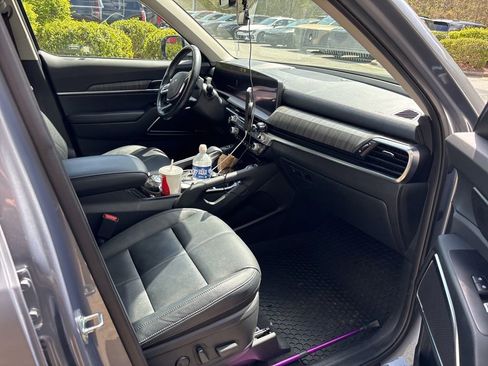 Used 2024 Kia Telluride SX image 5