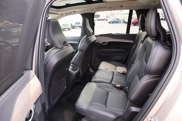 Used 2023 Volvo XC90 B6 Ultimate w/ Protection Package Premier AWD/4WD image 12
