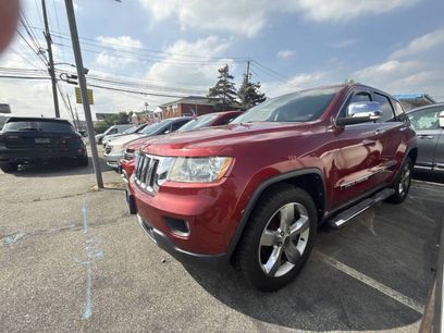 Used 2013 Jeep Grand Cherokee Limited w/ Trailer Tow Group IV