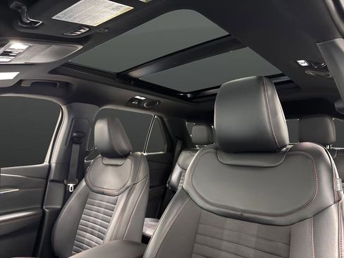 Used 2025 Ford Explorer ST-Line w/ Premium Package image 7