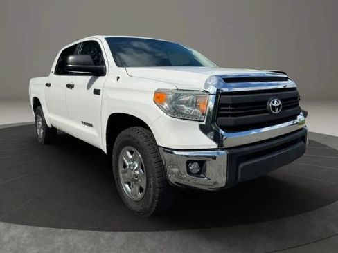 Used 2014 Toyota Tundra SR5 w/ SR5 Upgrade Package AWD/4WD image 7