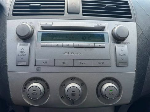 Used 2004 Toyota Solara SE FWD image 14
