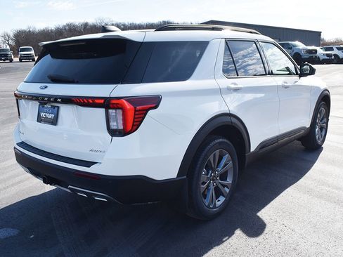 New 2026 Ford Explorer Active w/ Active Comfort Package AWD/4WD image 15