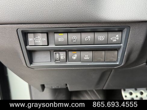 Used 2024 Toyota Tundra Limited w/ TRD Off-Road Package AWD/4WD image 33