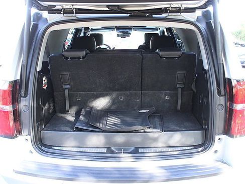 Used 2018 Chevrolet Tahoe LT RWD image 8