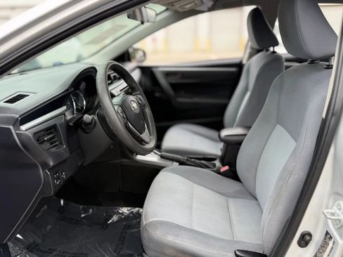 Used 2014 Toyota Corolla L FWD image 2