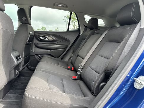 Used 2022 GMC Terrain SLE w/ Driver Convenience Package FWD image 28