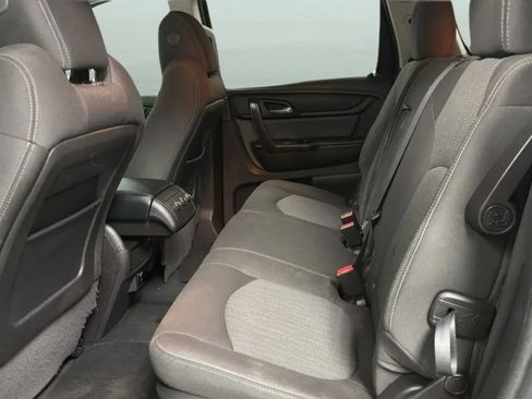 Used 2016 Chevrolet Traverse LT w/ Style and Technology Package FWD image 25