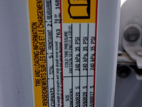 Used 2019 GMC Sierra 1500 SLT image 18