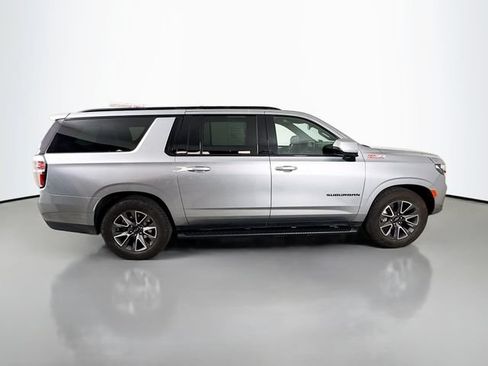 Used 2024 Chevrolet Suburban Z71 w/ Off-Road Capability Package AWD/4WD image 9