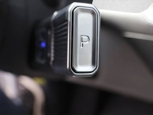 Certified 2026 Hyundai Kona SEL Premium FWD image 20