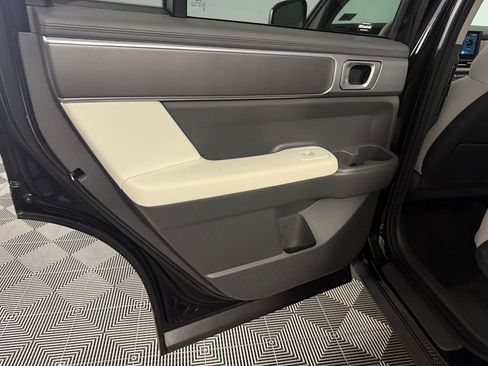Used 2026 Hyundai Santa Fe SE FWD image 27