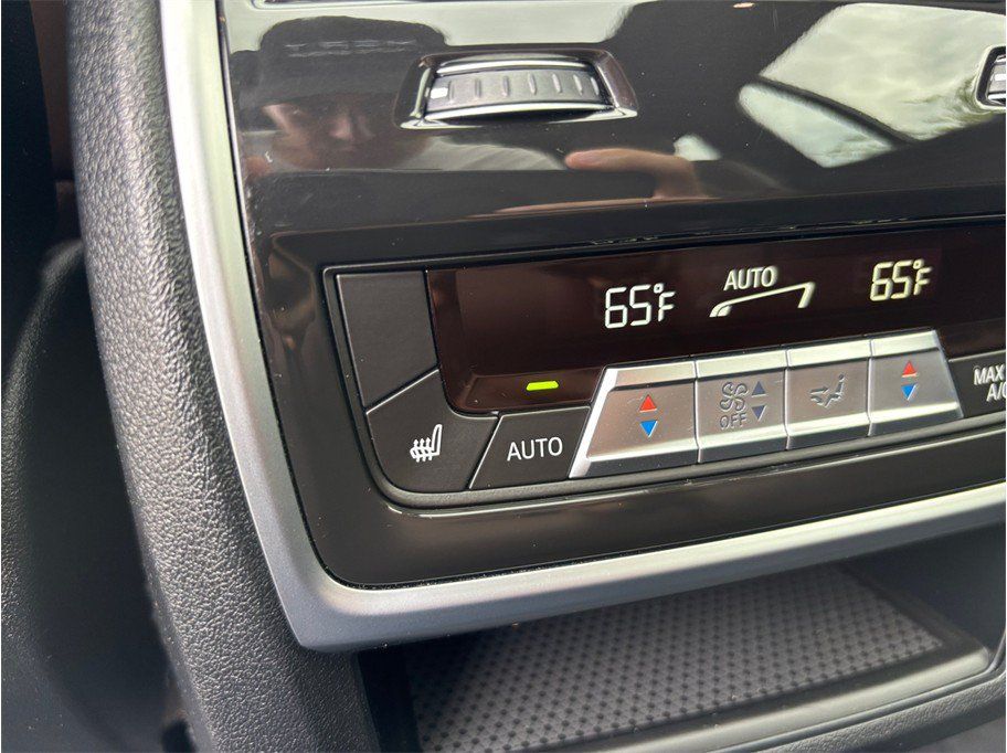 Used 2023 BMW ALPINA XB7 AWD/4WD image 44