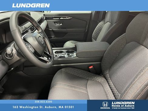 New 2026 Honda Pilot Sport image 17