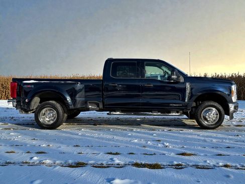 Used 2025 Ford F350 XLT image 9