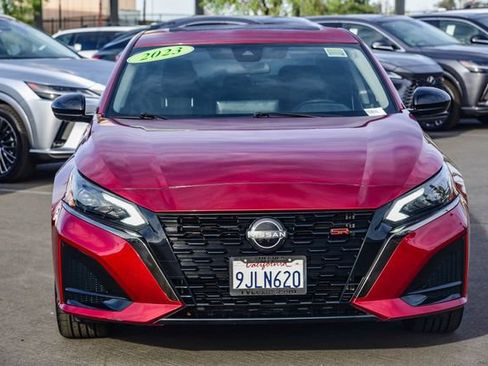 Used 2023 Nissan Altima 2.5 SR w/ SR Premium Package image 2