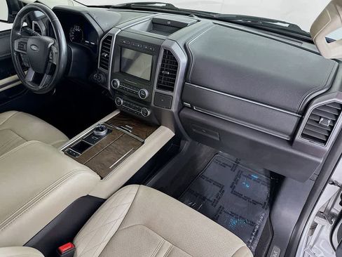 Certified 2018 Ford Expedition Platinum image 36