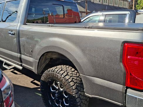 Used 2020 Ford F250 Lariat w/ Chrome Package AWD/4WD image 4