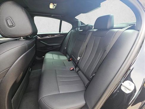 Used 2023 BMW 540i w/ M Sport Package RWD image 17