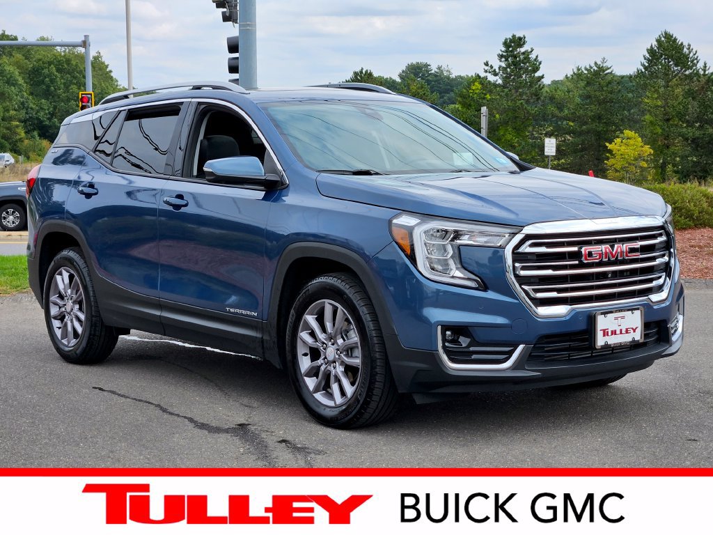 Certified 2024 GMC Terrain SLT w/ Infotainment Package II AWD/4WD image 1
