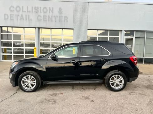 Used 2017 Chevrolet Equinox LT w/ Convenience Package image 3