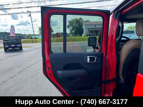 Used 2021 Jeep Gladiator Rubicon w/ Uconnect 4C Nav & Sound Group AWD/4WD image 18