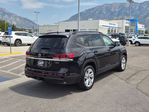 Used 2022 Volkswagen Atlas SE AWD/4WD image 3