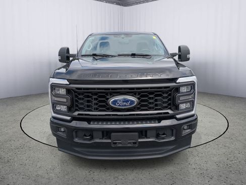 Used 2023 Ford F250 XL w/ STX Appearance Package AWD/4WD image 8