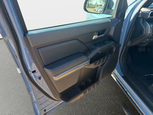 New 2026 Toyota Tacoma TRD Off-Road AWD/4WD image 17
