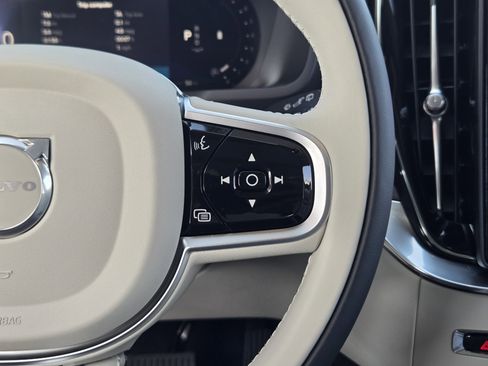 New 2026 Volvo XC90 B6 Ultra w/ Protection Package image 31