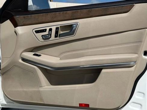 Used 2015 Mercedes-Benz E 350 4MATIC Sedan image 17