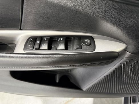 Used 2017 Dodge Journey SE w/ Flexible Seating Group FWD image 21