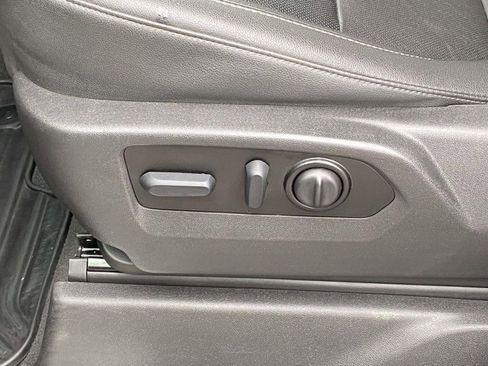 Used 2022 Chevrolet Silverado 1500 LTZ w/ LTZ Premium Package image 17