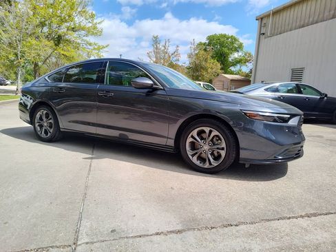 Used 2023 Honda Accord EX-L image 12
