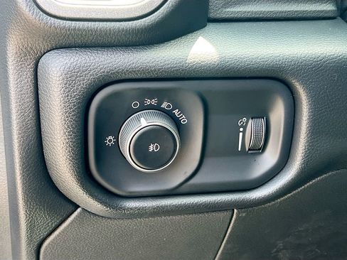 New 2025 RAM 3500 Tradesman w/ Chrome Appearance Group image 18