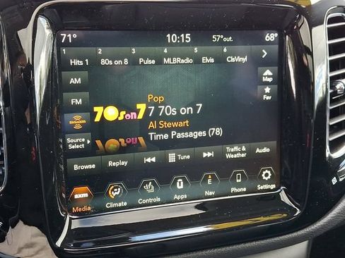 Used 2021 Jeep Compass Limited w/ Sun and Sound Group AWD/4WD image 19