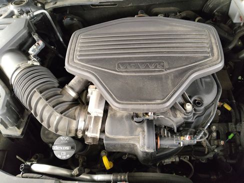 Used 2021 Chevrolet Blazer LT FWD image 30