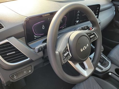 Used 2026 Kia Seltos LX FWD image 26
