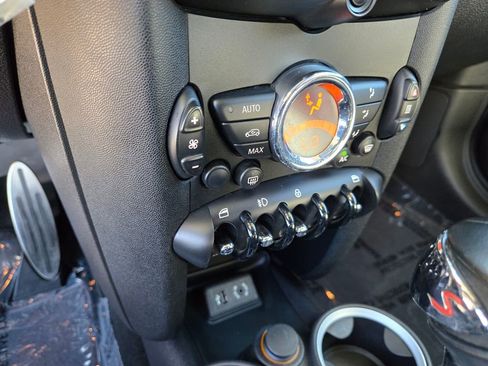Used 2013 MINI Cooper S image 22