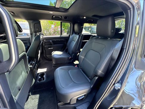 New 2026 Land Rover Defender 130 X-Dynamic SE AWD/4WD image 12
