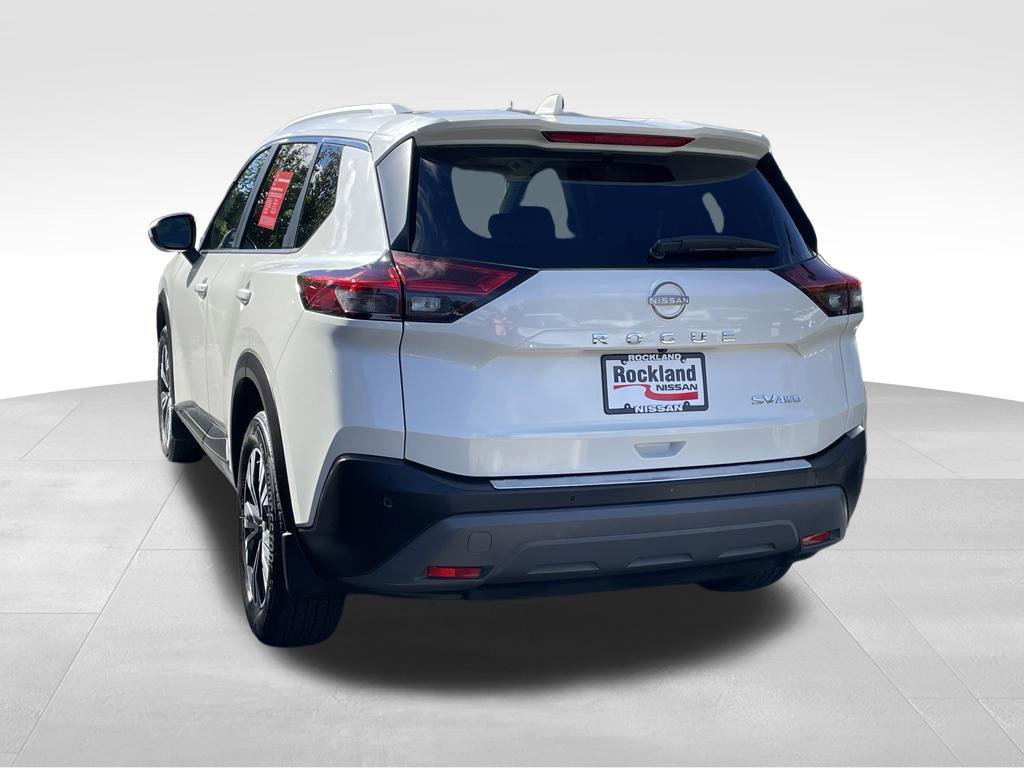 Certified 2023 Nissan Rogue SV w/ SV Premium B Package AWD/4WD image 3