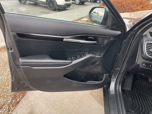 Used 2022 Kia Seltos Nightfall Edition image 14