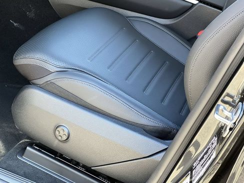 Certified 2026 Mercedes-Benz GLC 300 4MATIC image 12