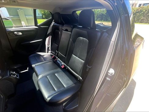 Used 2025 Volvo XC40 B5 Core w/ Protection Package Premier AWD/4WD image 34
