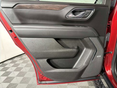 Used 2023 Chevrolet Tahoe Z71 w/ Luxury Package image 42