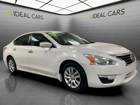 Used 2013 Nissan Altima 2.5 S FWD image 3