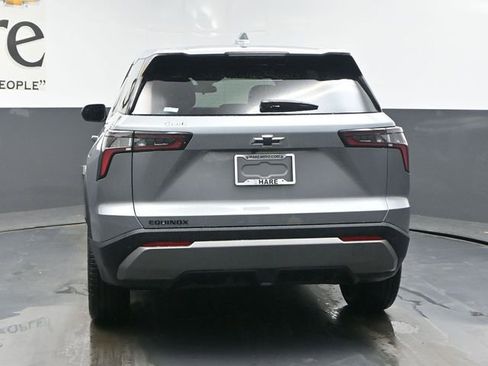 New 2026 Chevrolet Equinox LT w/ Convenience Package II FWD image 13