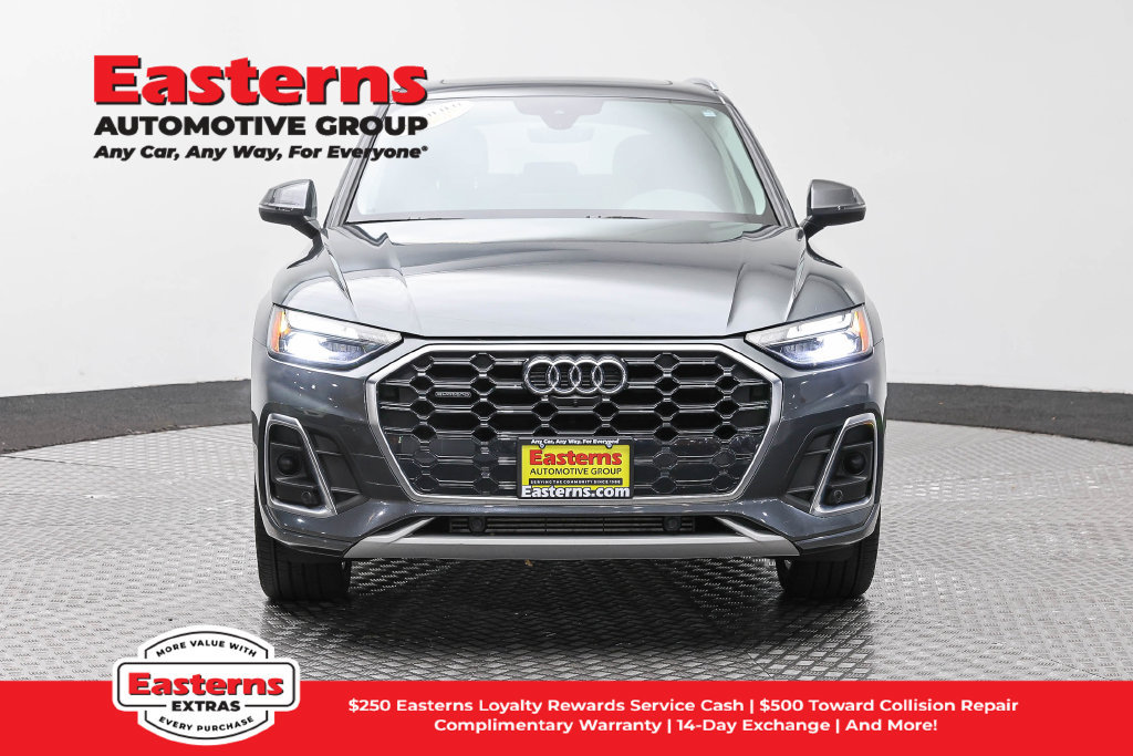 Used 2022 Audi Q5 2.0T Premium Plus w/ Premium Plus Package AWD/4WD image 3