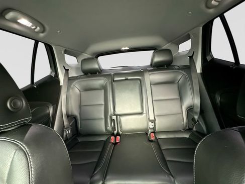 Used 2024 GMC Terrain SLT w/ Infotainment Package II AWD/4WD image 20