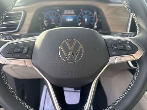 New 2026 Volkswagen Atlas SE FWD image 18
